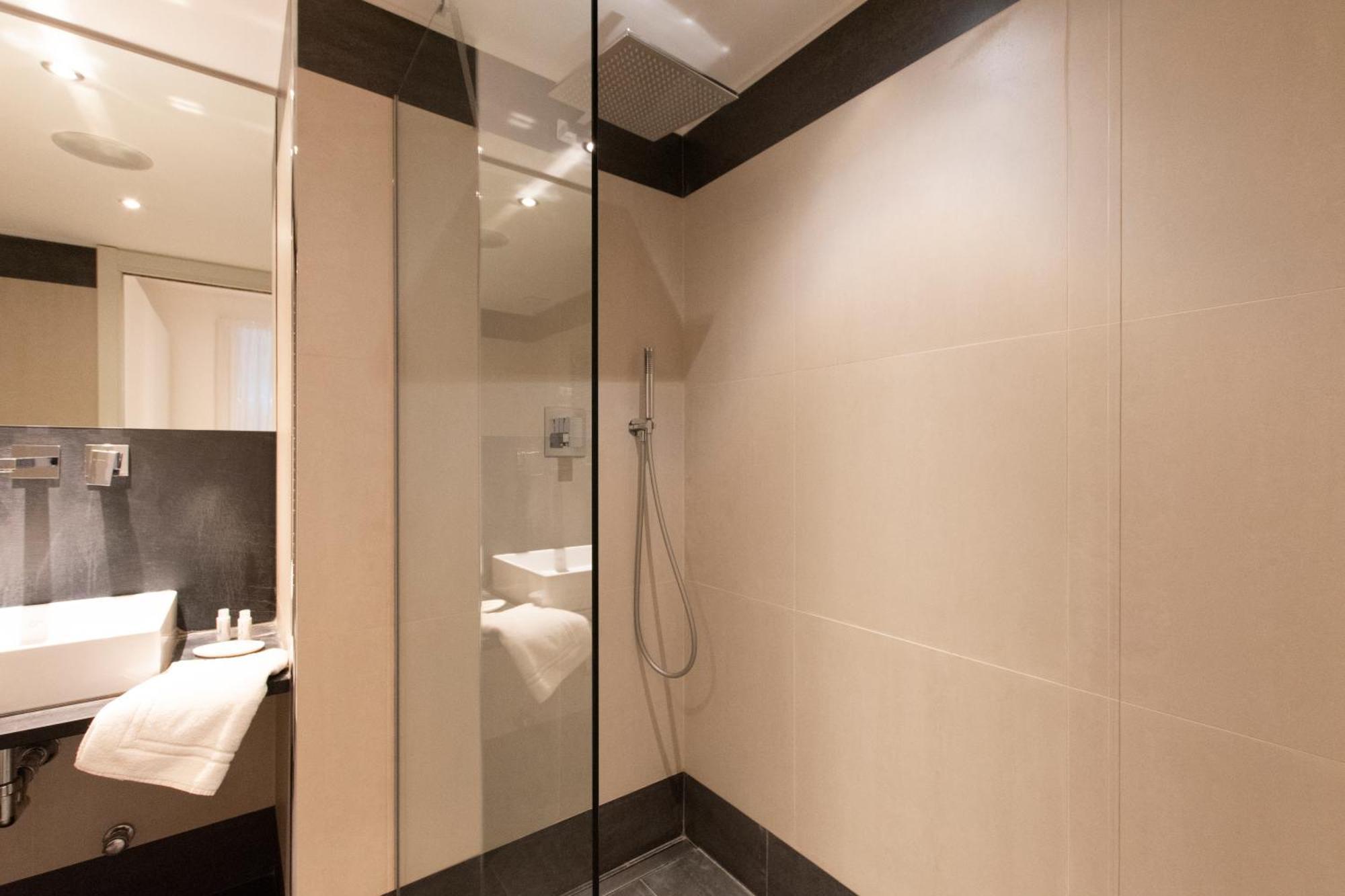 Luxury Apartment - Bramante 7 Mediolan Zewnętrze zdjęcie